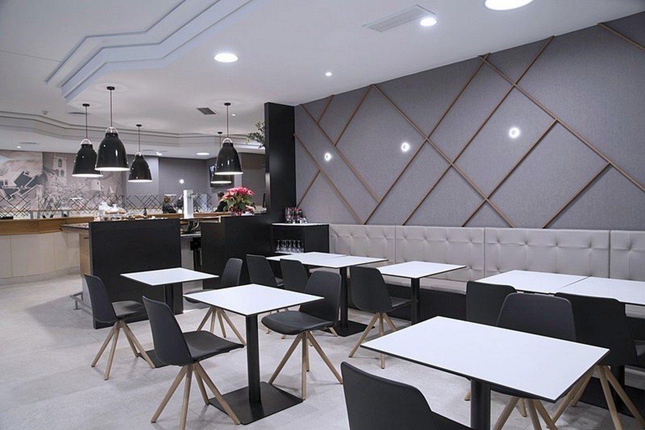 Blanca De Navarra Hotel