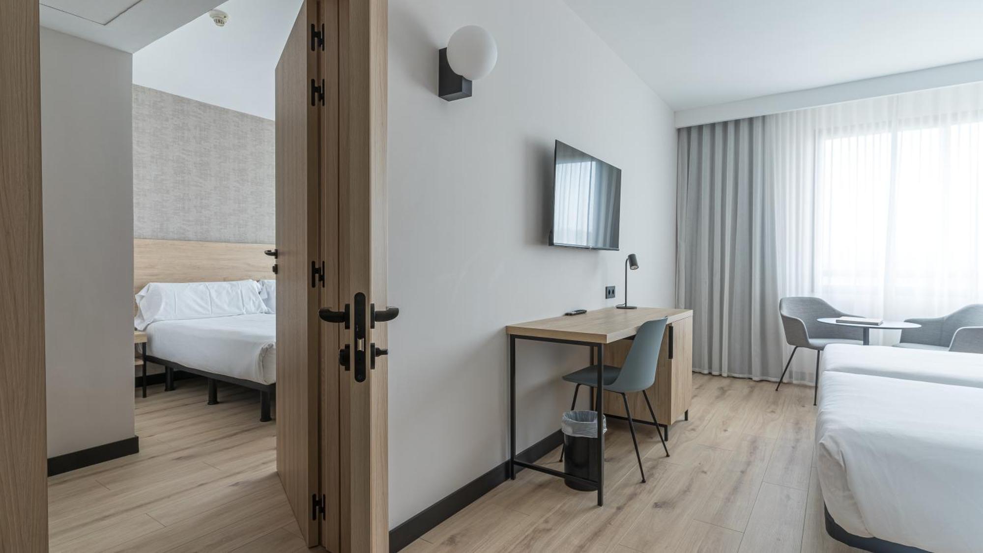 Blanca De Navarra Hotel 4*