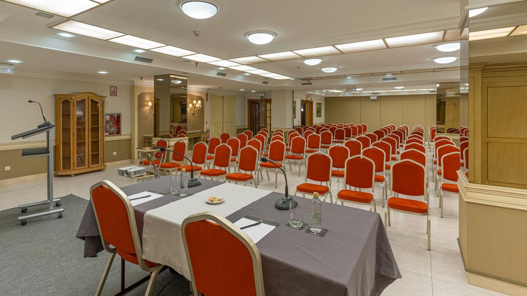 Blanca De Navarra Hotel